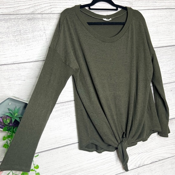 EE:SOME Dark Green Long Sleeve Scoop Neck Tie Front Sweater Top Size XL - Picture 3 of 8
